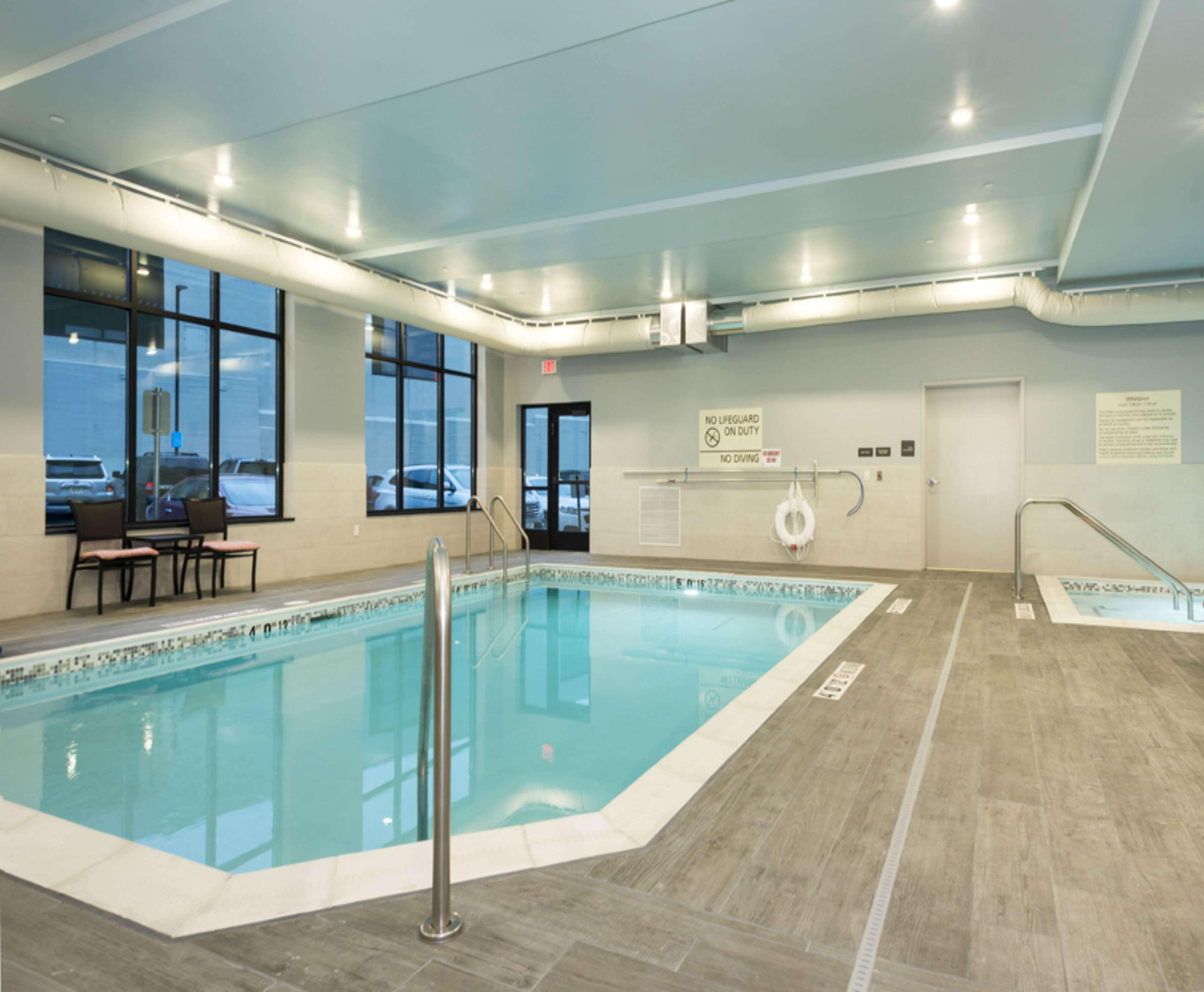 Hampton Inn And Suites Minneapolis University Area, Mn 3*