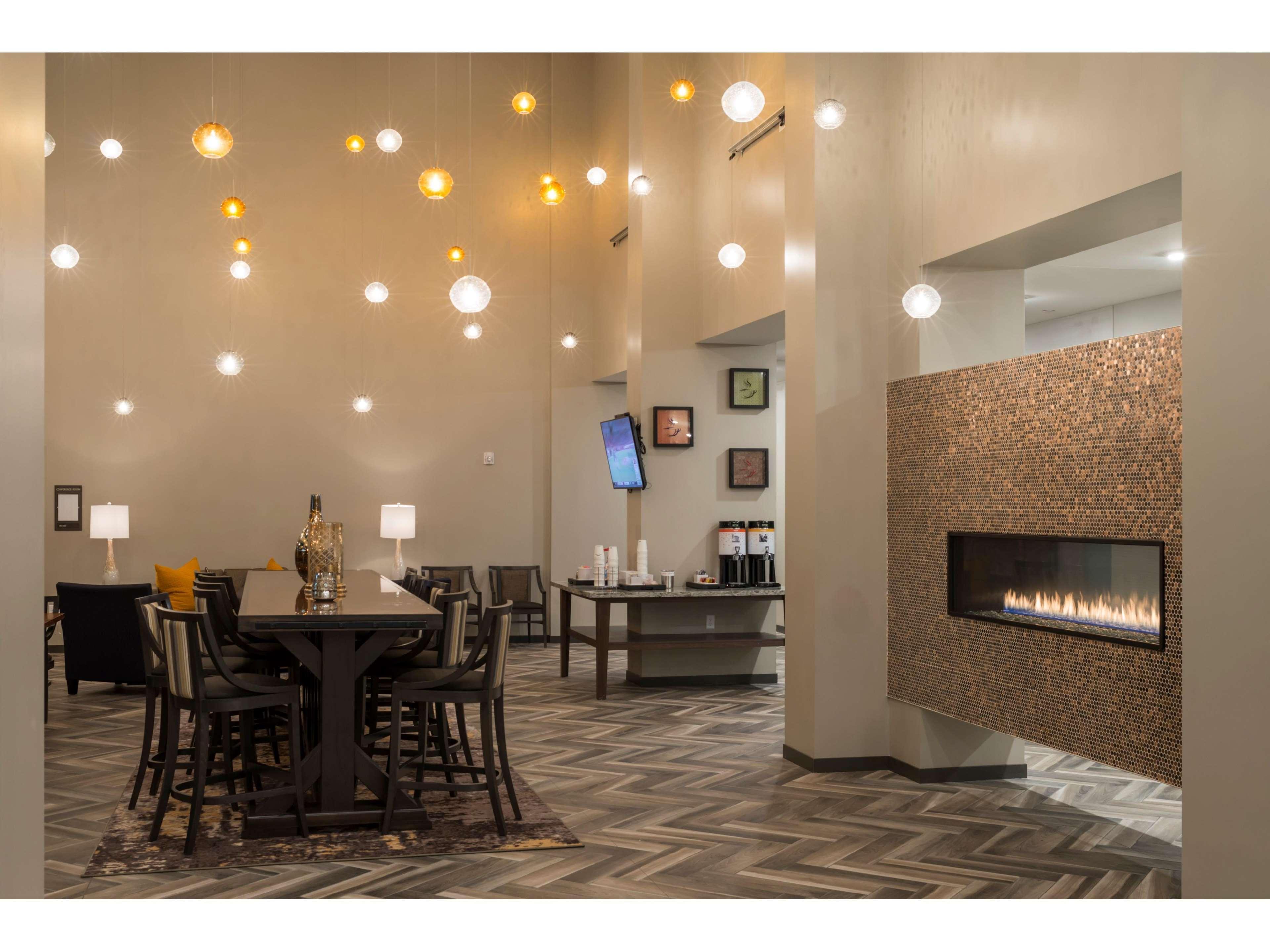 Hampton Inn And Suites Minneapolis University Area, Mn Hotel Minneapolis