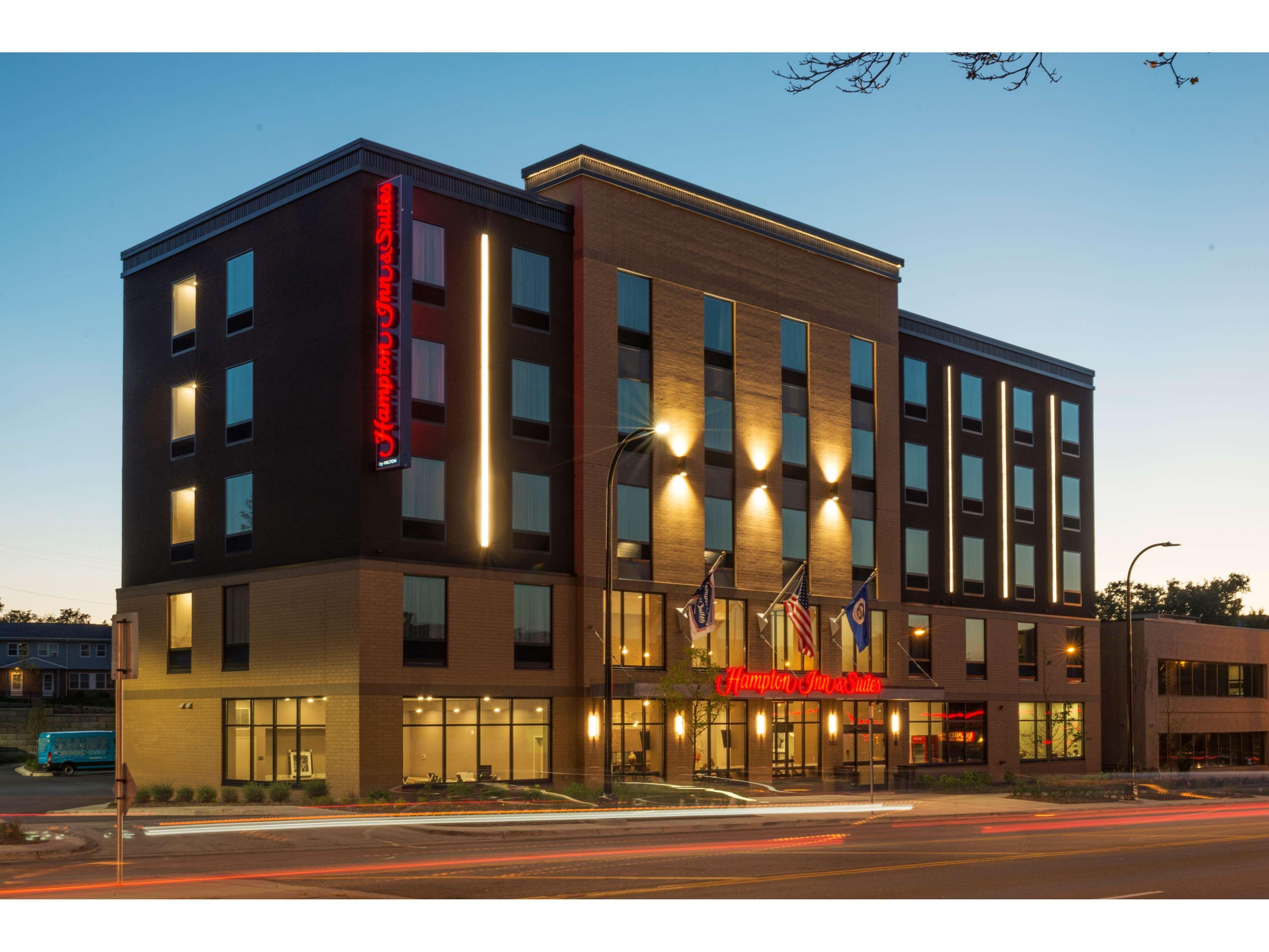 Hampton Inn And Suites Minneapolis University Area, Mn Hotel