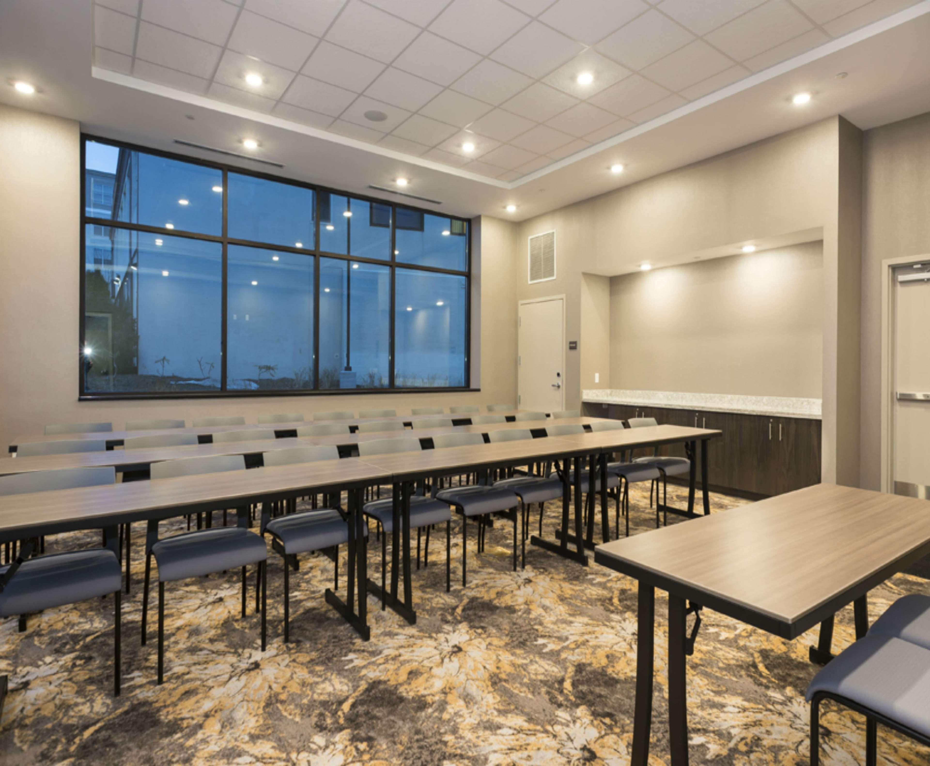 Hampton Inn And Suites Minneapolis University Area, Mn Hotel 3*