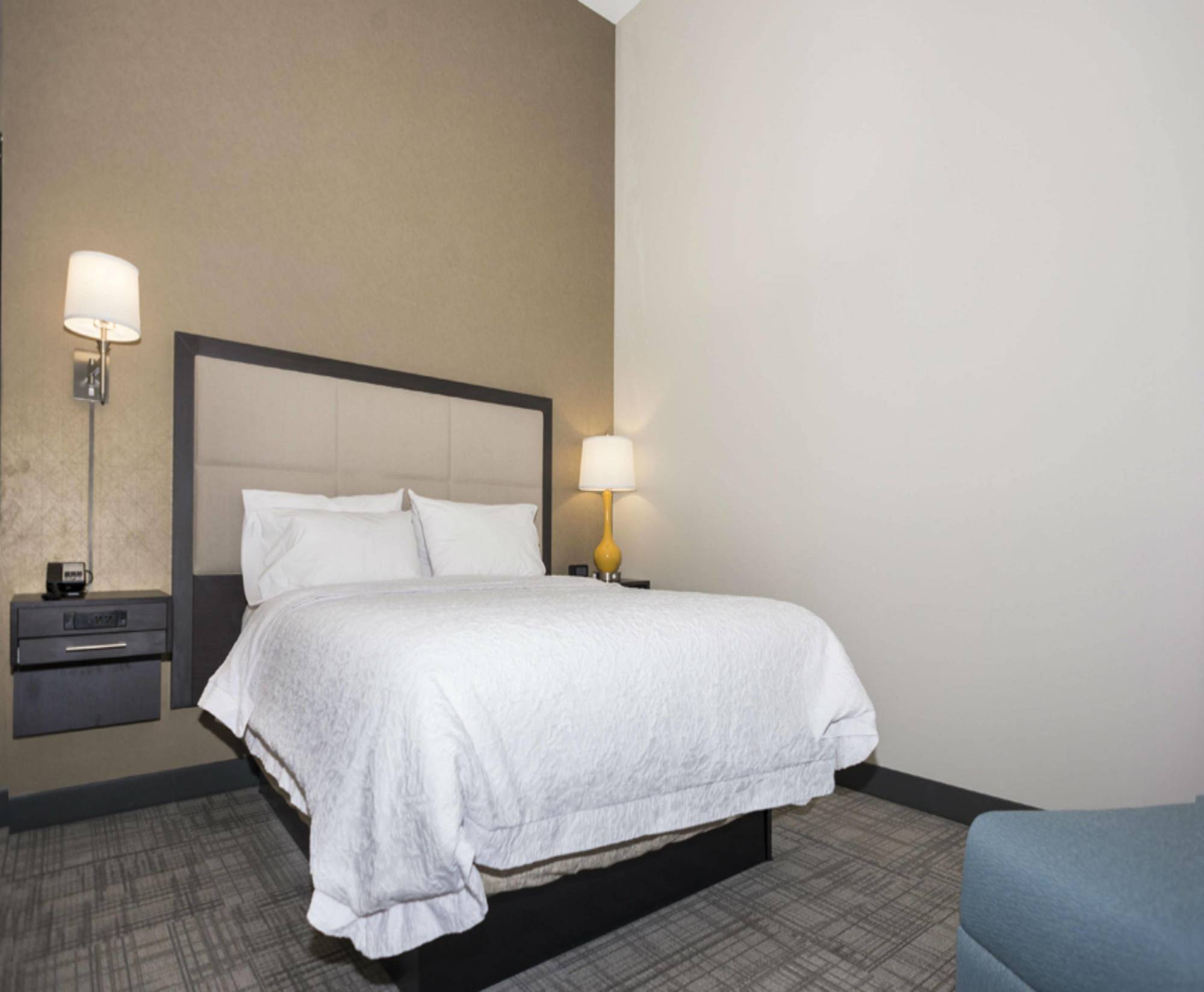 Hampton Inn And Suites Minneapolis University Area, Mn Hotel Minneapolis
